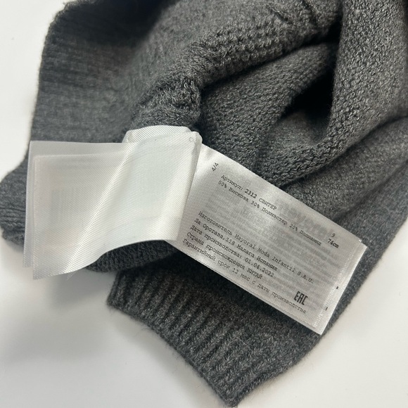 Mayoral Gray Knit Embroidered Floral Sweater Baby 9M - Picture 4 of 5